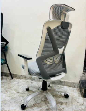 Manager Chair 1
